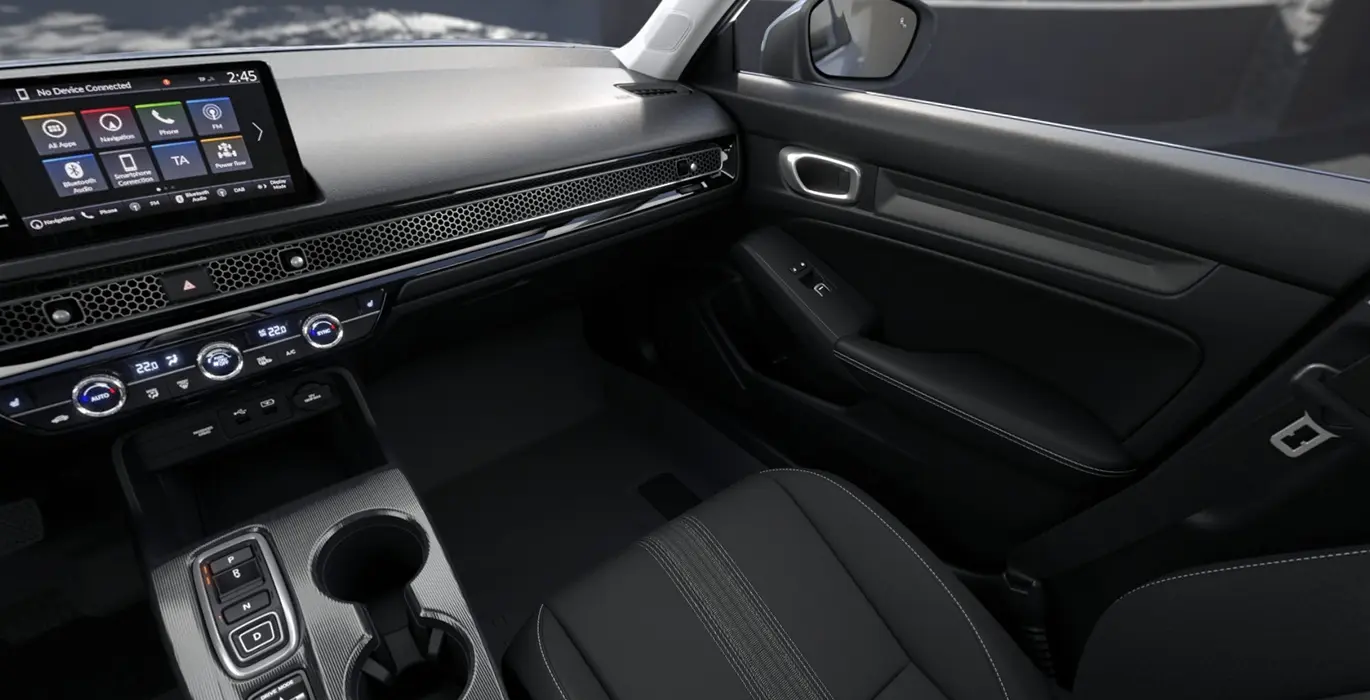 Honda-Civic-2.0-i-MMD-Elegance-CVT-interior-delantera-II.webp