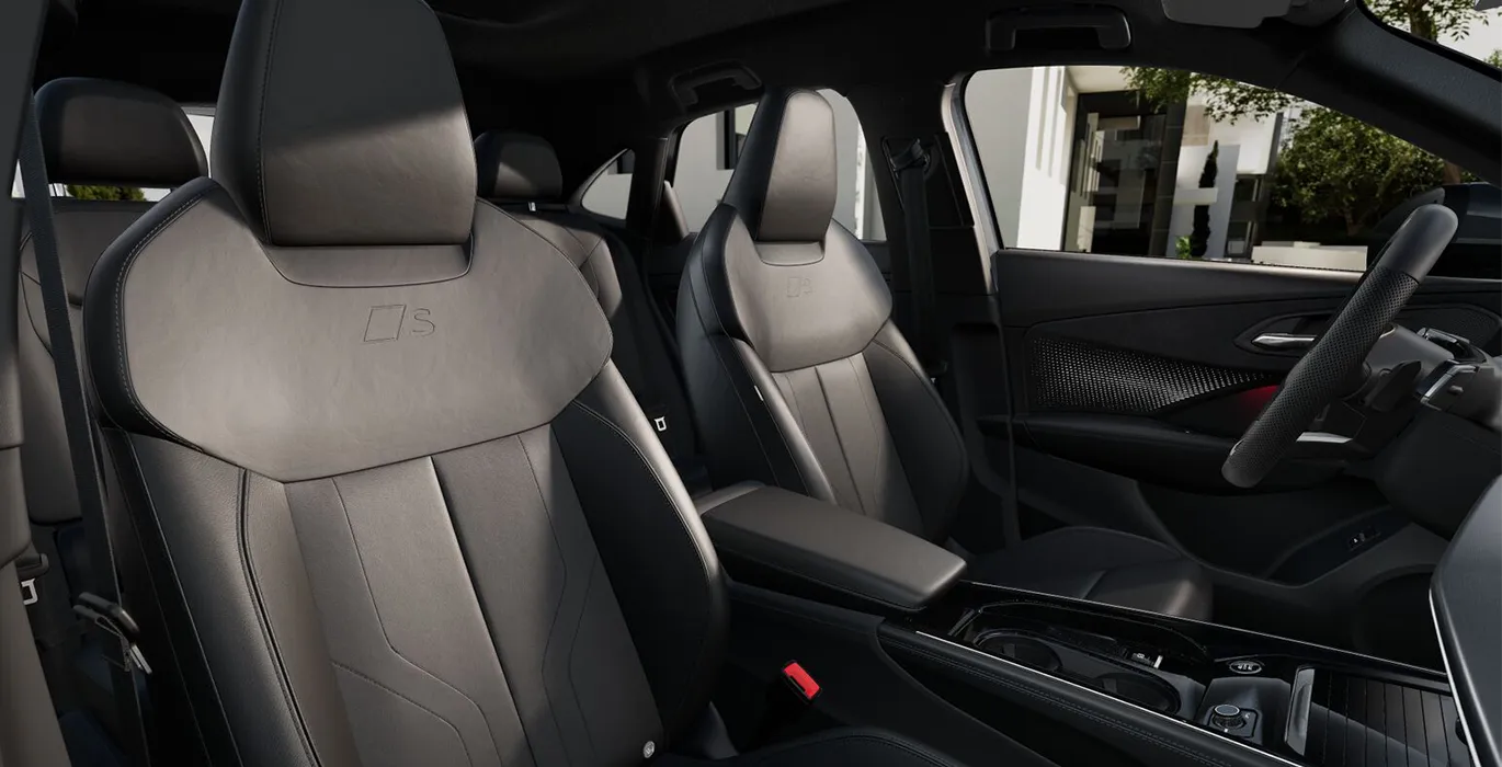 Audi-Q3-Sportback-S-Line-TDI-S-Tronic-interior-delantera-II