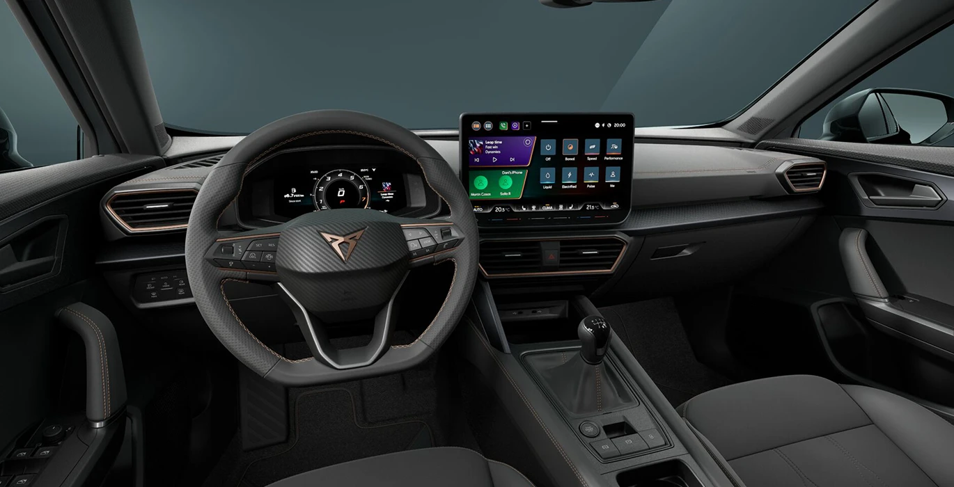 Cupra-Formentor-1.5-TSI-110kW-150CV-man-interior-delantera