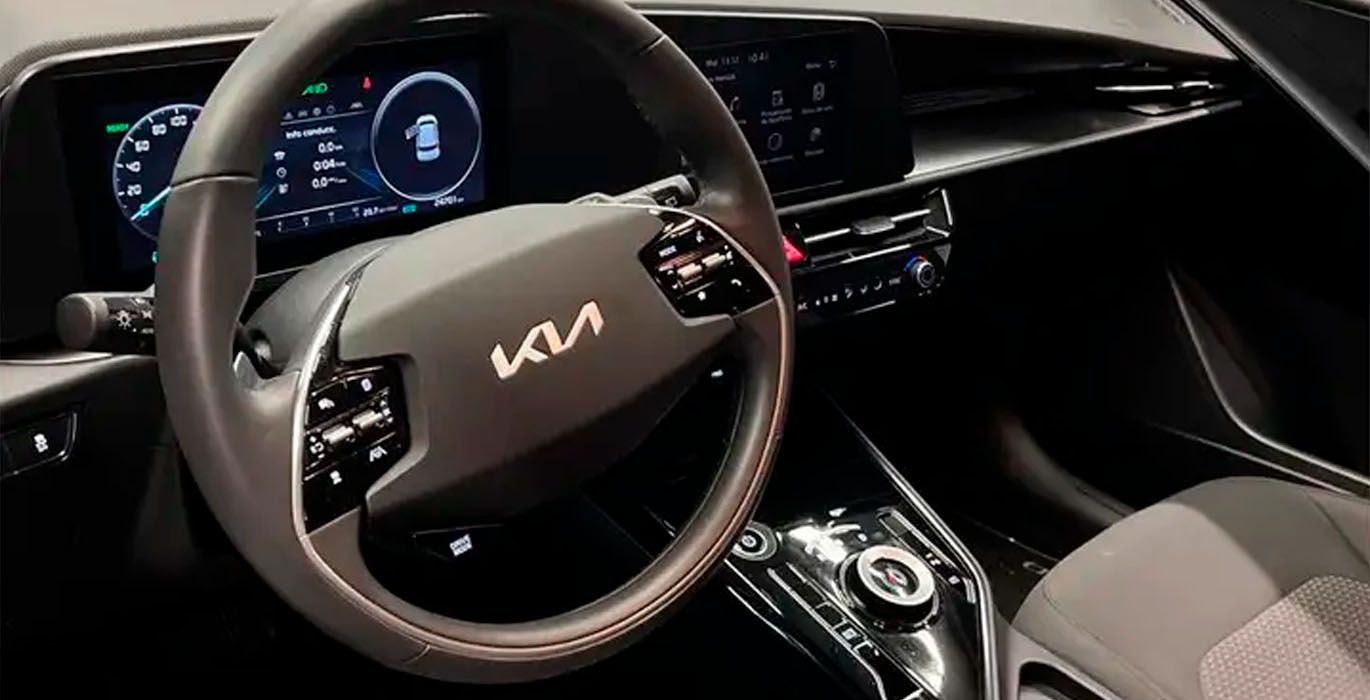KIA-Niro-1.6-GDi-PHEV-135kW-183CV-Concept-interior-delantera