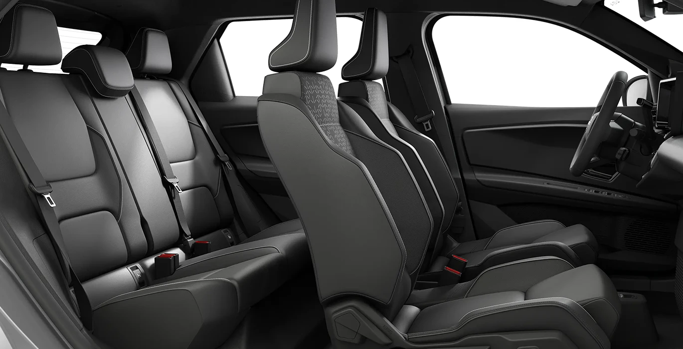 Nissan-Micra-40kWh-Acenta-AT-interior-trasera