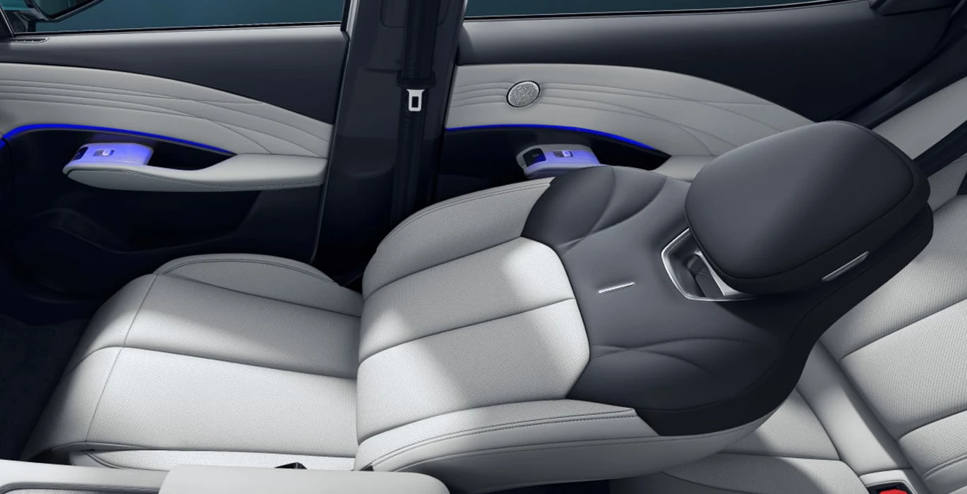 Omoda-7-SHS-P-Premium-1.5-TGDI-1DHT-205kW-FWD-interior-delantera-II